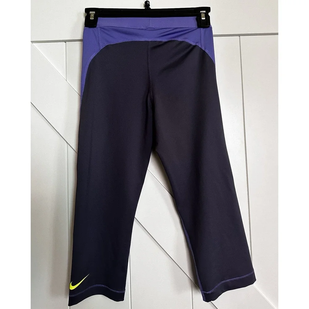 Nike‎ PRO Crop Tight Purple/Black Athletic Capri Leggings Small